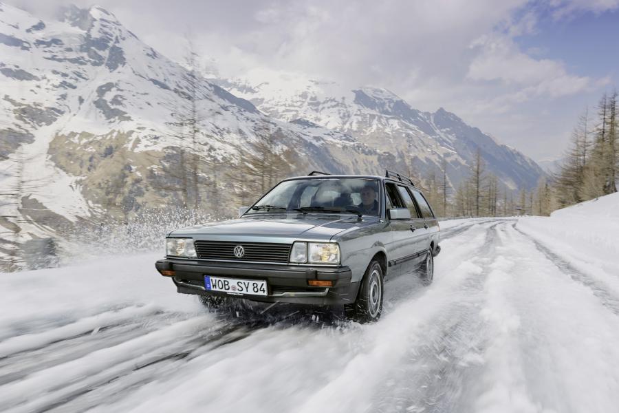  Volkswagen Passat Variant Syncro 1984 года  (фото 7 из 16)